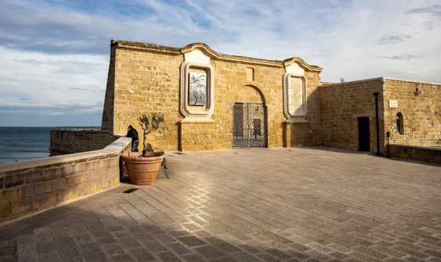 Bari, la storia della Muraglia: dalle origini nel IV secolo a.C. alle distruzioni ottocentesche